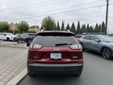Used 2019 Jeep Cherokee Latitude w/ Popular Appearance Group image 4