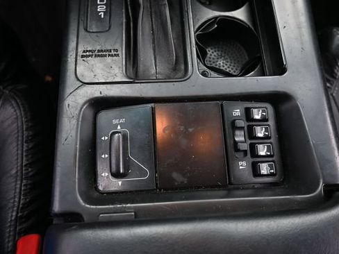 Used 1996 Chevrolet Corvette Convertible RWD image 17