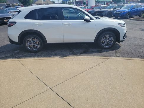 New 2026 Honda HR-V LX image 4