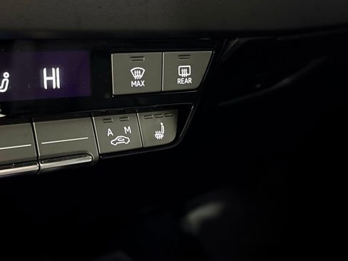 Used 2022 Audi Q4 e-tron Premium Plus image 23