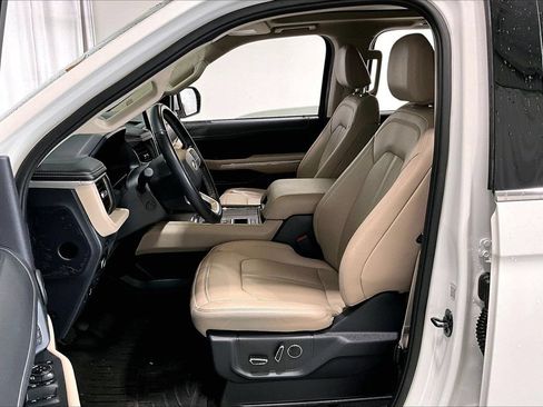 Used 2023 Ford Expedition Max Limited RWD image 15