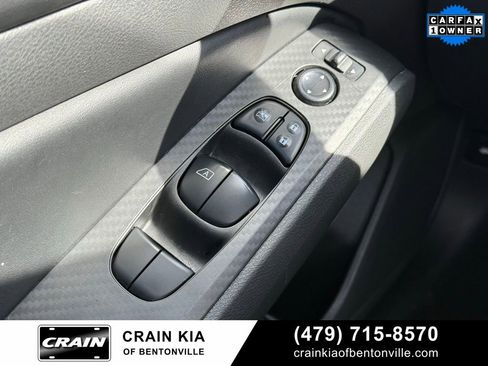 Used 2024 Nissan Altima 2.5 SV FWD image 10