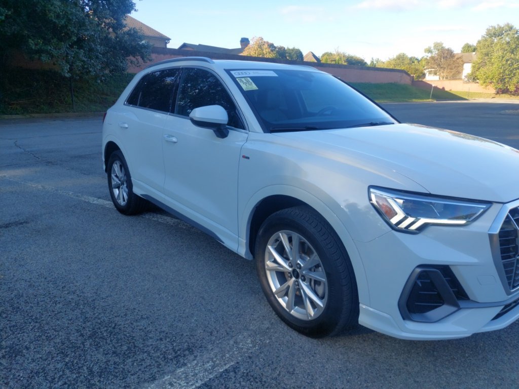 Used 2025 Audi Q3 2.0T Premium Plus w/ Premium Plus Package AWD/4WD image 6