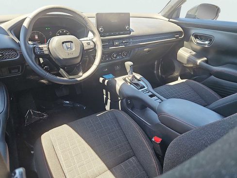 Certified 2025 Honda HR-V Sport image 11