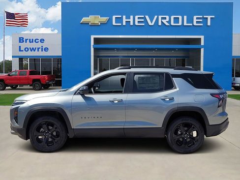 New 2026 Chevrolet Equinox LT w/ Midnight Edition FWD image 2