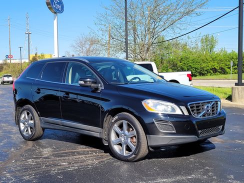 Used 2013 Volvo XC60 T6 image 1