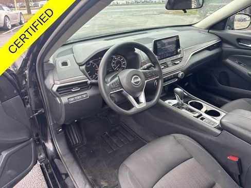 Used 2024 Nissan Altima 2.5 SV AWD/4WD image 9