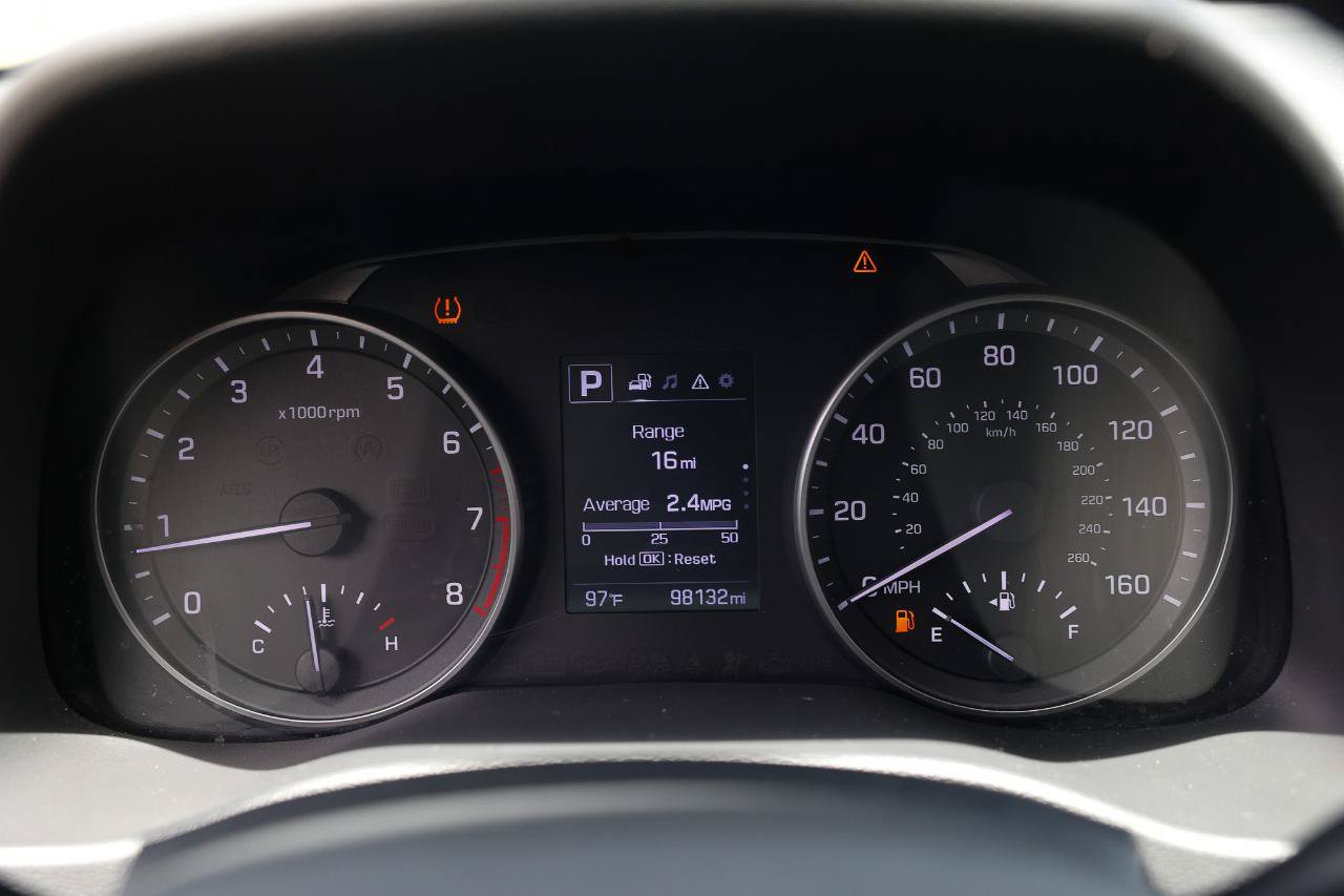 Used 2017 Hyundai Elantra Value Edition FWD image 28