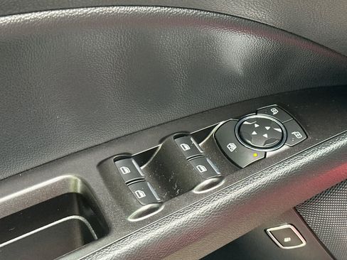 Used 2017 Ford Fusion Energi SE FWD image 13