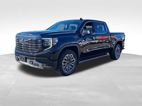Used 2023 GMC Sierra 1500 Denali Ultimate image 3