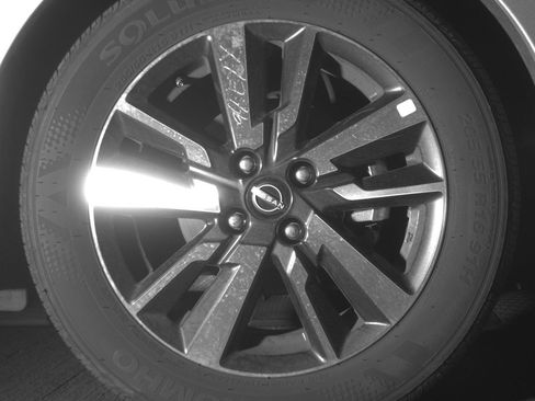 Used 2025 Nissan Versa SV FWD image 13