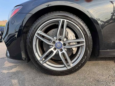 Used 2017 Mercedes-Benz E 300 4MATIC image 9