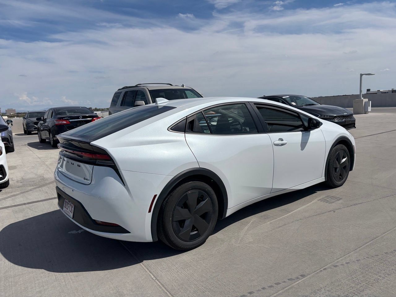 Used 2025 Toyota Prius LE FWD image 2
