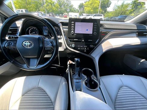 Used 2024 Toyota Camry SE FWD image 14