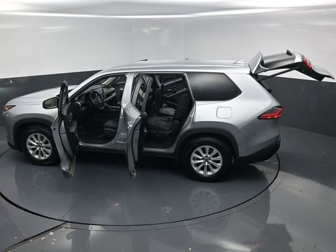 Used 2025 Toyota Grand Highlander FWD image 27