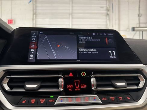 Used 2022 BMW 330i Sedan w/ Driving Assistance Package image 35