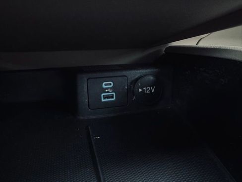 Used 2022 Ford Escape Titanium w/ Class II Trailer Tow Package image 30