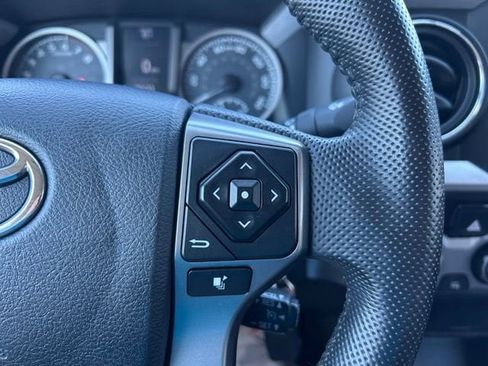 Used 2017 Toyota Tacoma SR5 w/ Tow Package AWD/4WD image 23