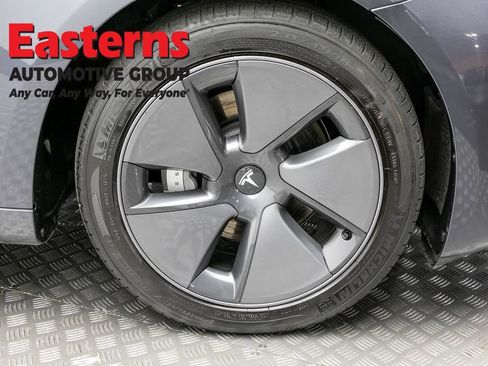 Used 2023 Tesla Model 3 Standard Range RWD image 28