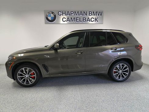 Used 2026 BMW X5 xDrive40i AWD/4WD image 3
