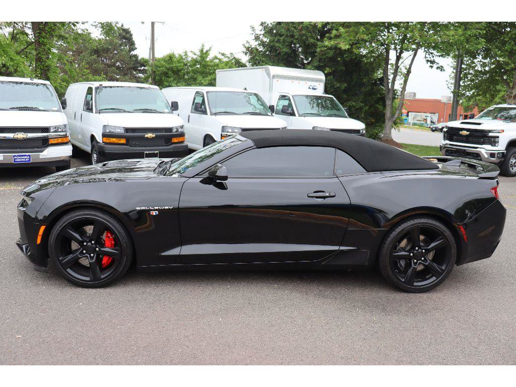 Used 2016 Chevrolet Camaro SS RWD image 4