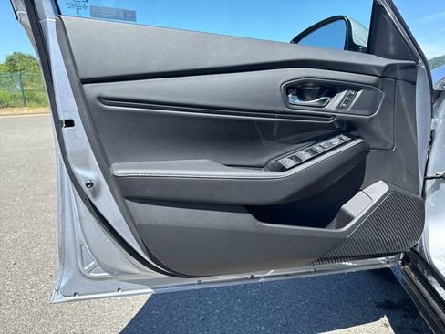 Used 2025 Honda Accord Touring image 18