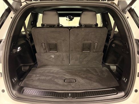 Used 2021 Jeep Grand Cherokee L Laredo RWD image 10