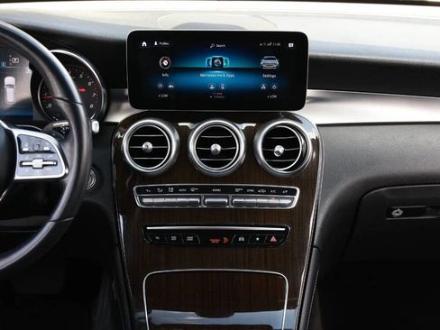 Used 2020 Mercedes-Benz GLC 300 image 41