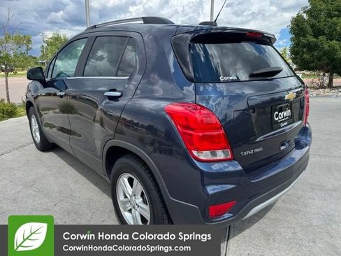Used 2019 Chevrolet Trax LT w/ Sun & Sound Package AWD/4WD image 7