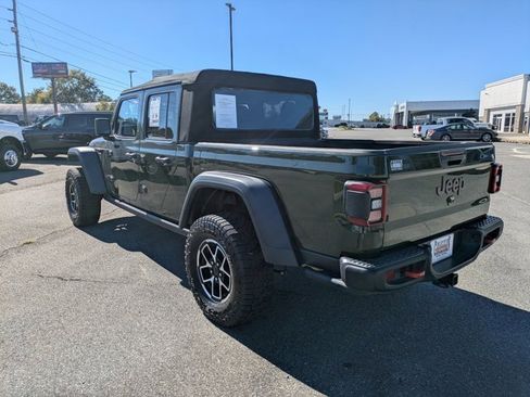 Used 2024 Jeep Gladiator Rubicon w/ Technology Group image 6