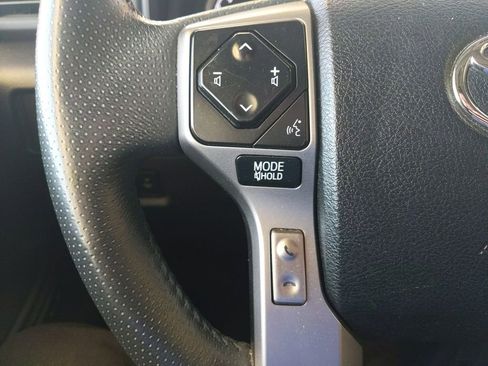 Used 2022 Toyota 4Runner Limited AWD/4WD image 17