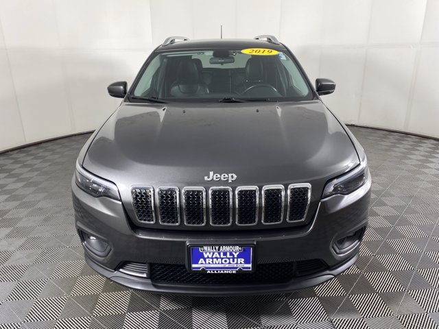 Used 2019 Jeep Cherokee Latitude Plus AWD/4WD image 10