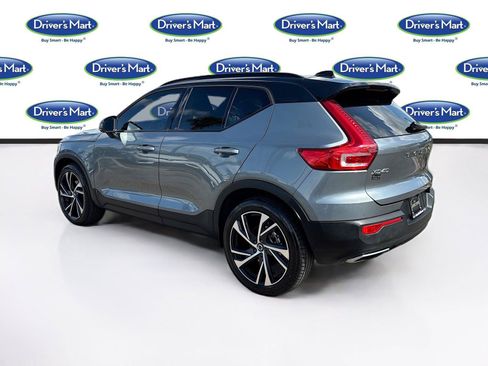 Used 2019 Volvo XC40 T4 R-Design FWD image 5