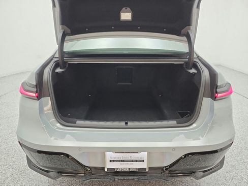 Used 2023 BMW 740i RWD image 17
