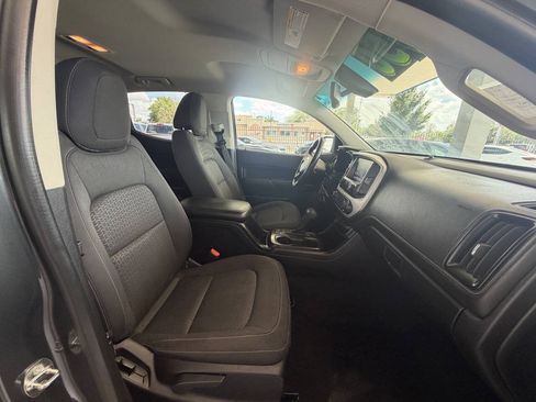 Used 2016 GMC Canyon SLE w/ SLE Convenience Package RWD image 16
