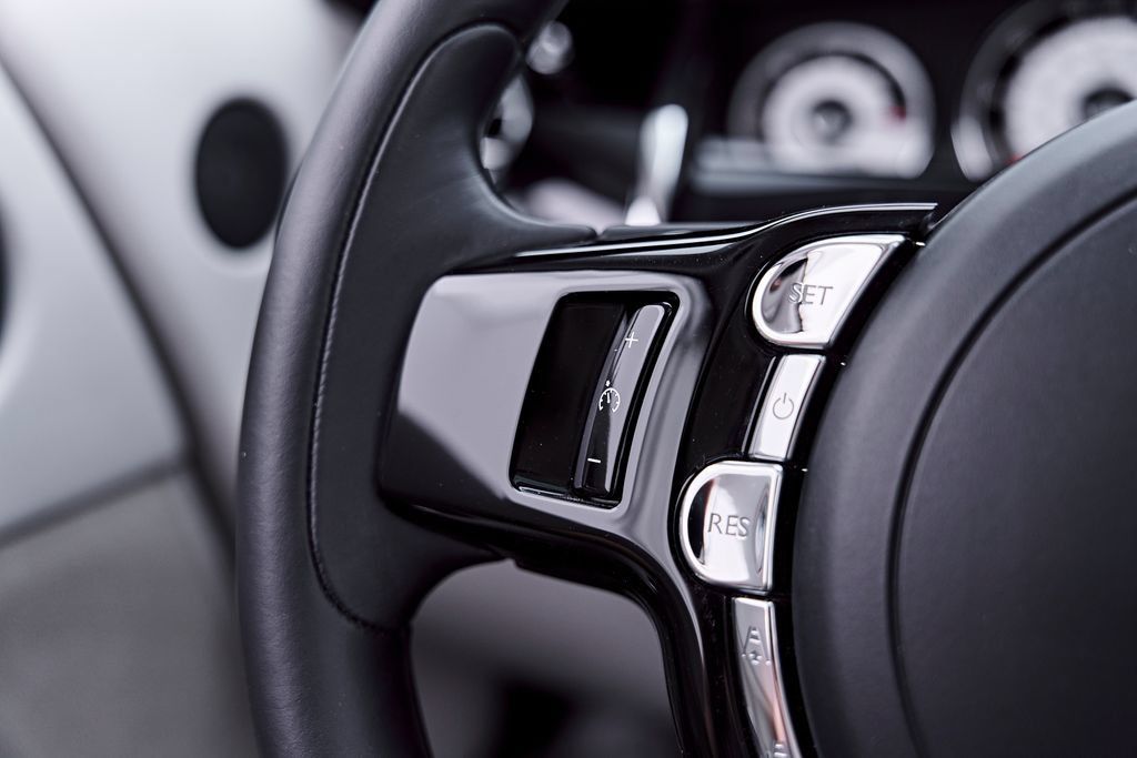 Used 2014 Rolls-Royce Wraith RWD image 61