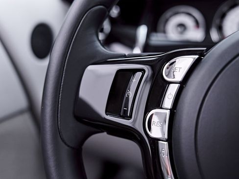Used 2014 Rolls-Royce Wraith RWD image 61