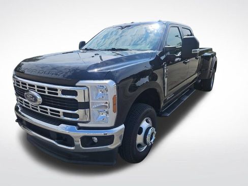 Used 2024 Ford F350 XLT w/ 360-Degree Camera Package AWD/4WD image 3
