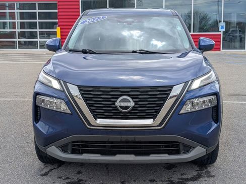 Used 2023 Nissan Rogue SV AWD/4WD image 2