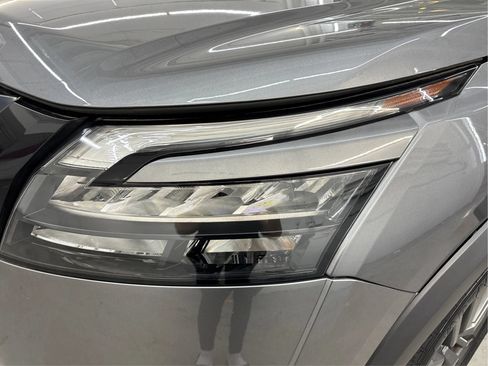 Used 2023 Nissan Pathfinder SV w/ SV Premium Package AWD/4WD image 32