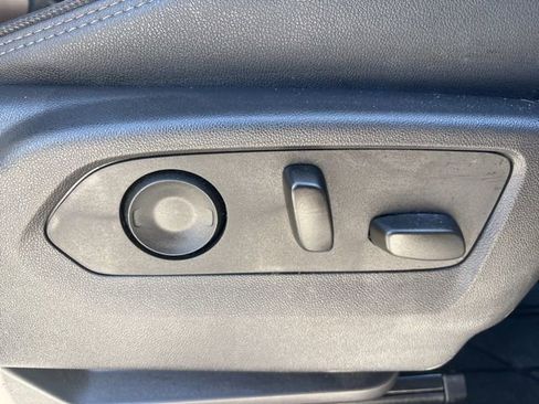 Used 2024 Chevrolet Silverado 1500 High Country image 30