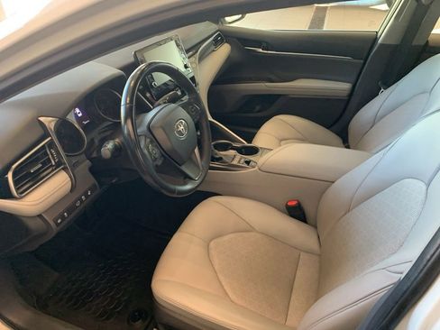 Used 2022 Toyota Camry XSE w/ Cold Weather Package FWD image 4