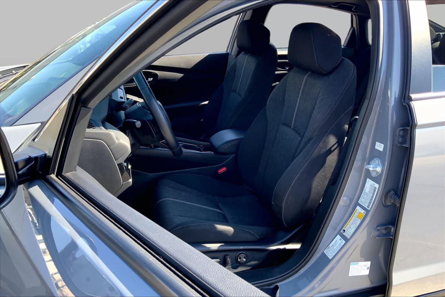Used 2023 Honda Accord Sport image 8