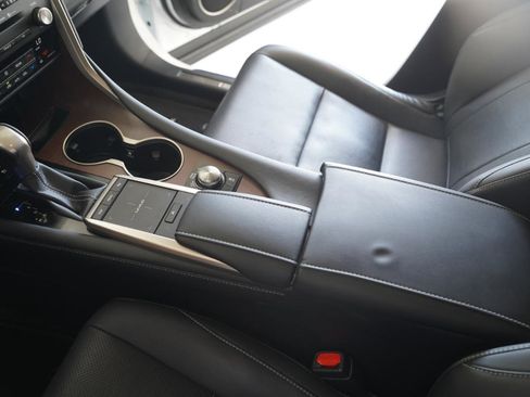 Used 2020 Lexus RX 350L FWD w/ Premium Package image 21