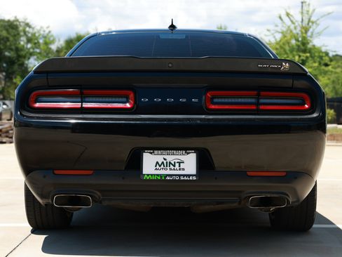 Used 2020 Dodge Challenger R/T Scat Pack w/ Plus Package RWD image 13