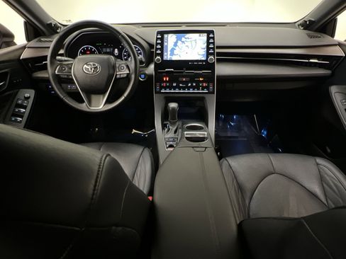 Used 2022 Toyota Avalon Limited image 21
