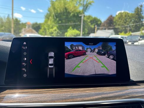 Used 2019 BMW 530i xDrive w/ Convenience Package AWD/4WD image 31