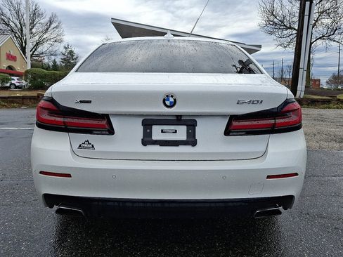 Used 2023 BMW 540i xDrive w/ Premium Package image 4