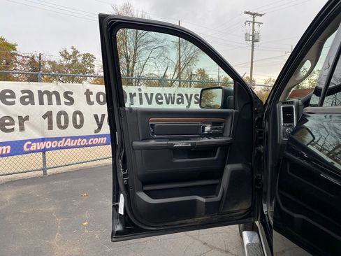 Used 2014 RAM 1500 Laramie w/ Convenience Group image 14