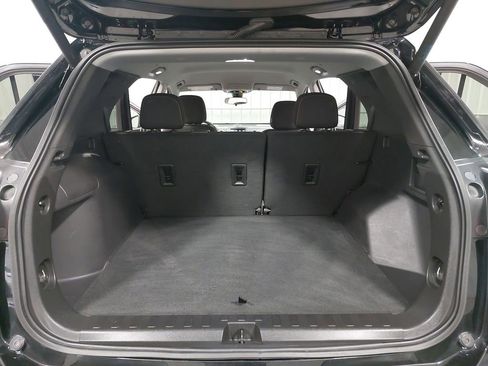 Used 2023 Chevrolet Equinox LT w/ Driver Convenience Package image 12